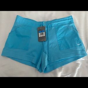Nike NWT Blue Low Rise Shorts - SZ M
